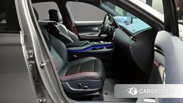 Genesis GV70 id 3468631 из Кореи 20