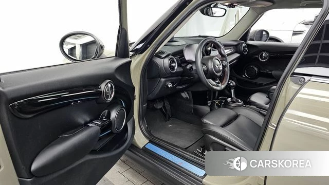 Mini Cooper S id 4371524 из Кореи 34