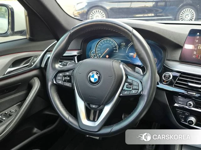 BMW 5 Series (G30) id 4629315 из Кореи 20