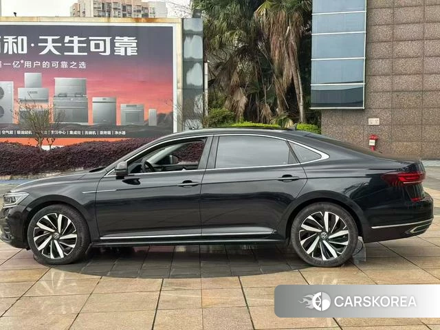 Volkswagen Passat id 4297553 из Китая 10