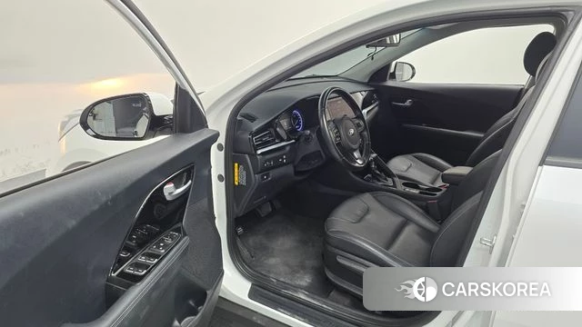 Kia The New Niro id 4936989 из Кореи 30