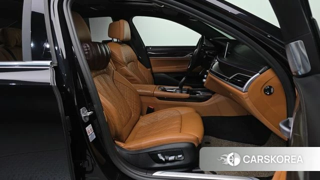 BMW 7 Series (G11) id 4401824 из Кореи 33