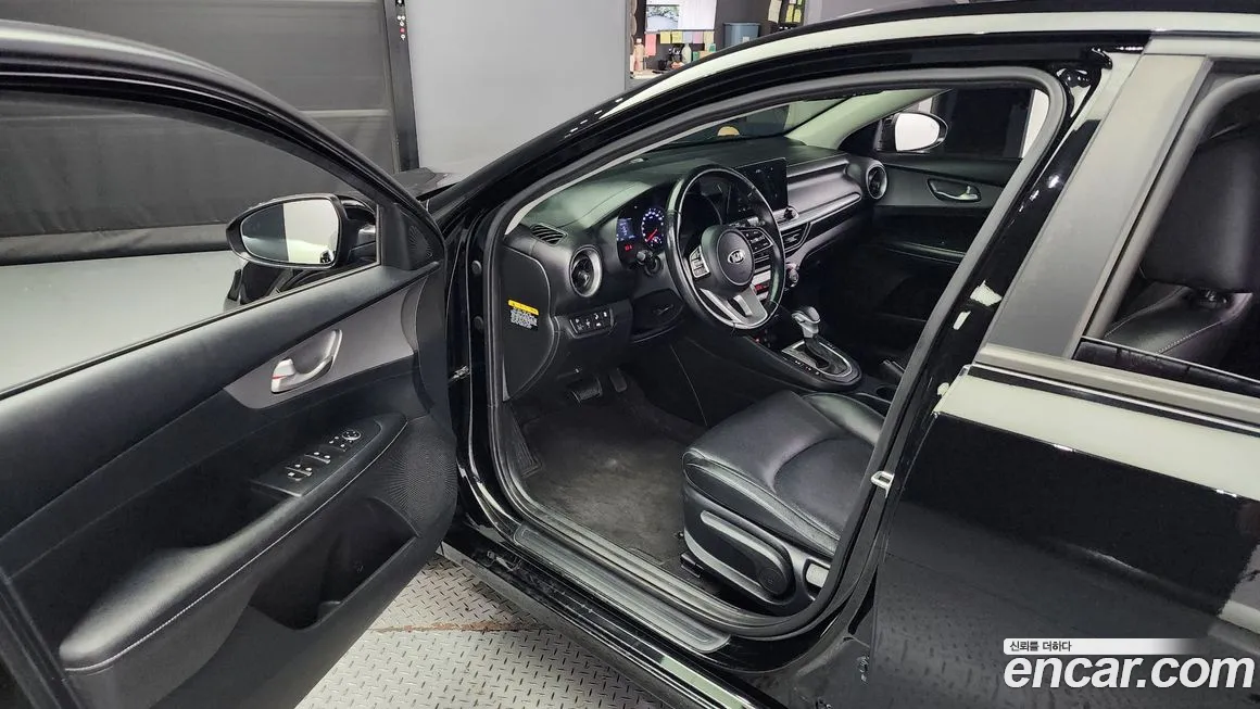 Kia Come New K3 id 2071906 из Кореи 20