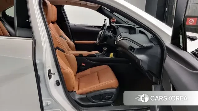 Lexus UX250h id 2902017 из Кореи 20