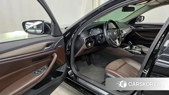 BMW 5 Series (G30) id 3754540 из Кореи 20