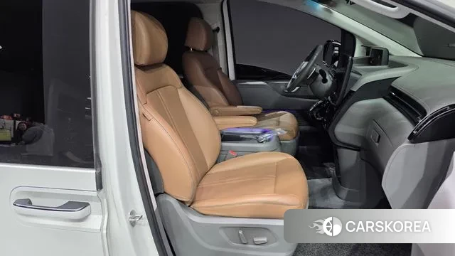 Hyundai Staria id 3680323 из Кореи 20