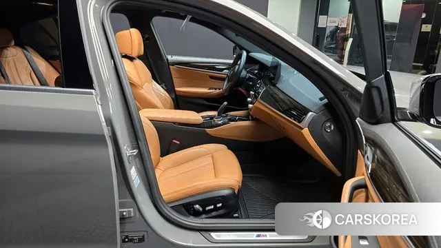 BMW 5 Series (G30) id 3530345 из Кореи 20