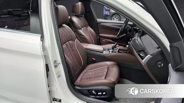 BMW 5 Series (G30) id 3571839 из Кореи 20