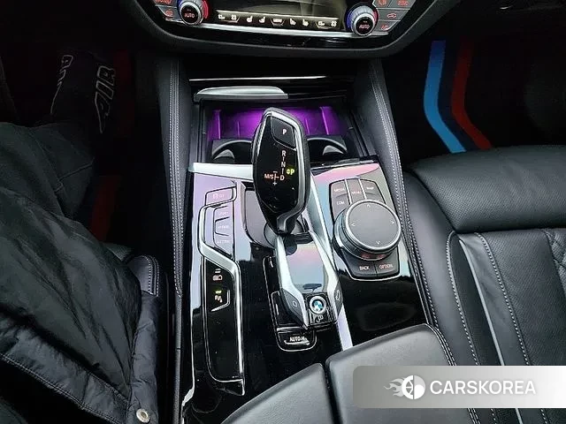 BMW 5 Series (G30) id 3621686 из Кореи 18