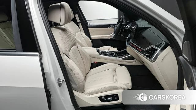 BMW X7 (G07) id 4279607 из Кореи 30