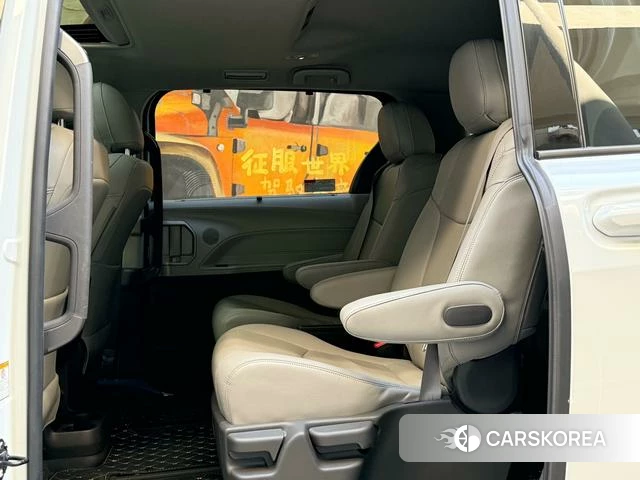 Toyota Saina id 4278160 из Китая 11