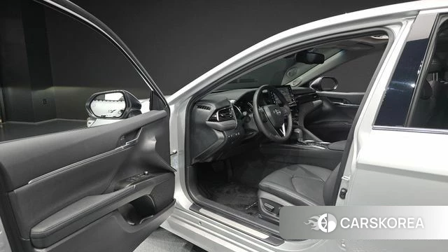 Toyota Camry (XV70) id 4548874 из Кореи 31