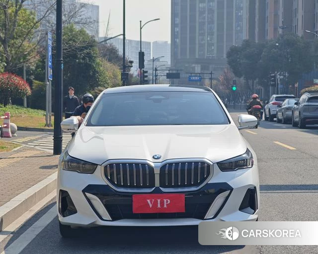BMW 5 series id 4271597 из Китая 23