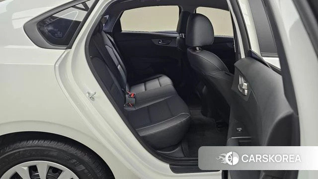 Kia Come New K3 id 4712393 из Кореи 31