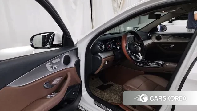 Mercedes-Benz E-Class W213 id 2986629 из Кореи 20