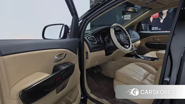 Kia The New Carnival id 3773001 из Кореи 20