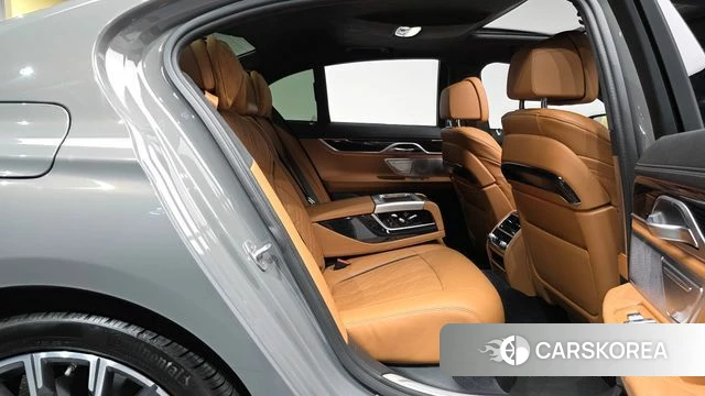 BMW 7 Series (G11) id 4428387 из Кореи 39