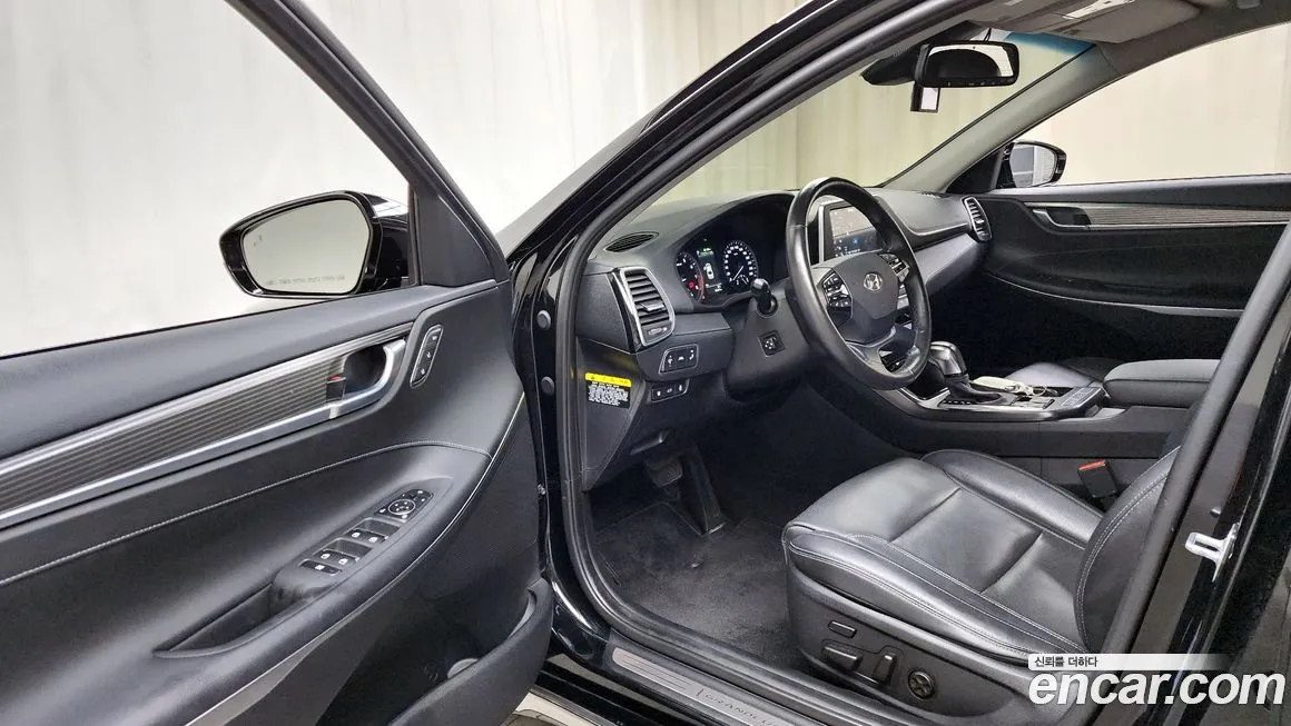 Hyundai Grandeur IG id 2065672 из Кореи 20