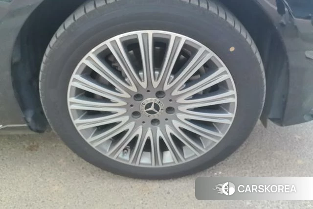 Mercedes-Benz E-class id 4299404 из Китая 17