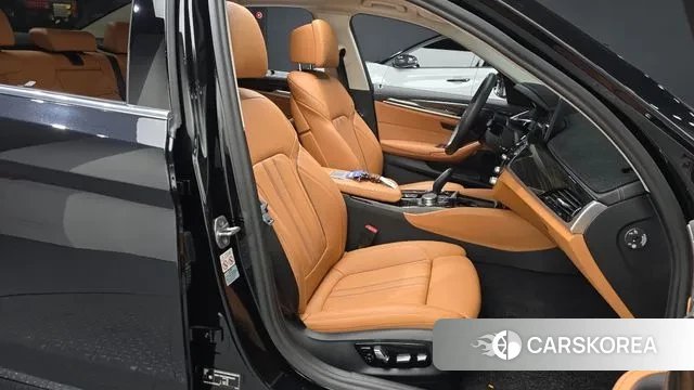 BMW 5 Series (G30) id 3664817 из Кореи 20