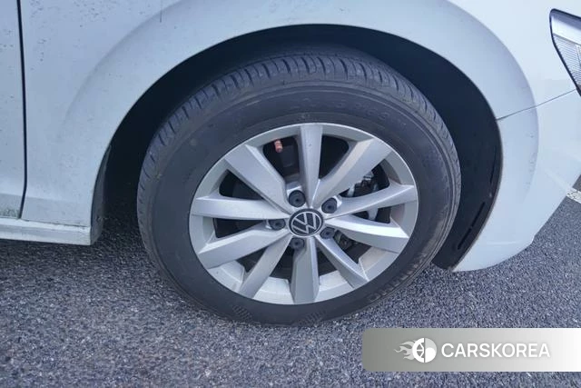 Volkswagen Bora id 4258328 из Китая 17