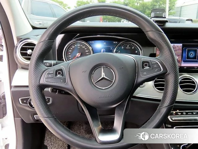 Mercedes-Benz E-Class W213 id 4543745 из Кореи 20