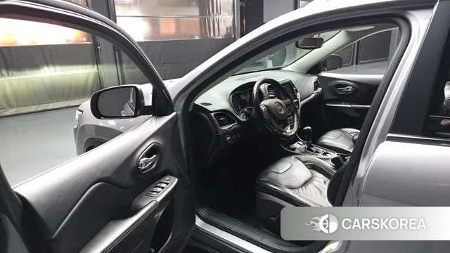 Jeep Cherokee (KL) id 3698693 из Кореи 20