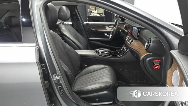 Mercedes-Benz E-Class W213 id 4780836 из Кореи 33
