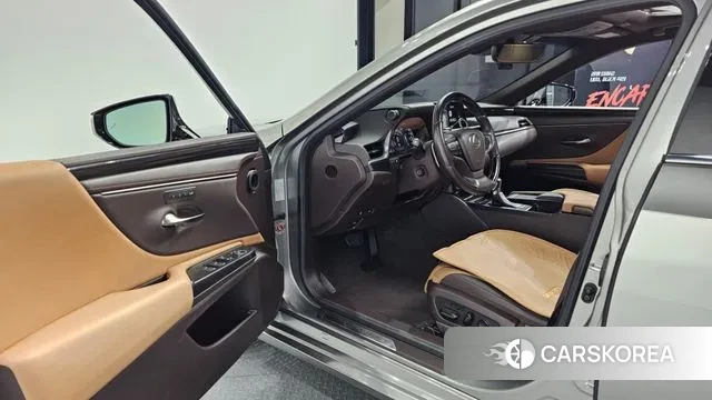 Lexus ES300h 7th generation id 3258757 из Кореи 20