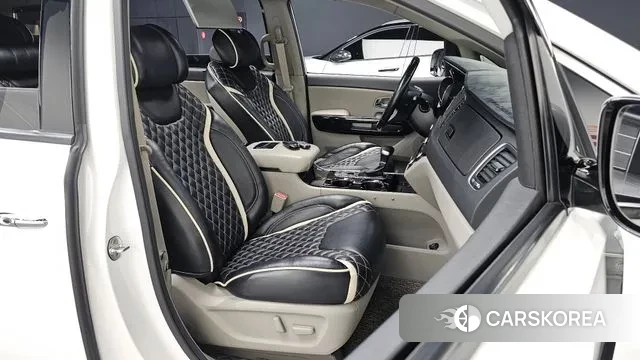 Kia The New Carnival id 3737102 из Кореи 20