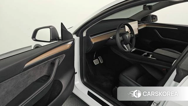 Tesla Model Y id 4579186 из Кореи 31