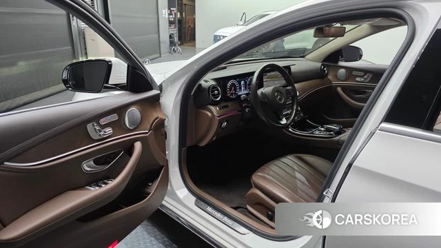 Mercedes-Benz E-Class W213 id 4020484 из Кореи 20