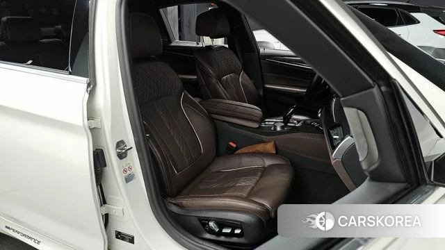 BMW 5 Series (G30) id 4246274 из Кореи 33