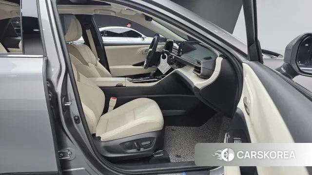 Toyota Crown Crossover id 3560504 из Кореи 20