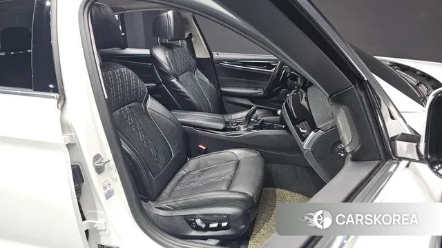 BMW 5 Series (G30) id 3556799 из Кореи 20