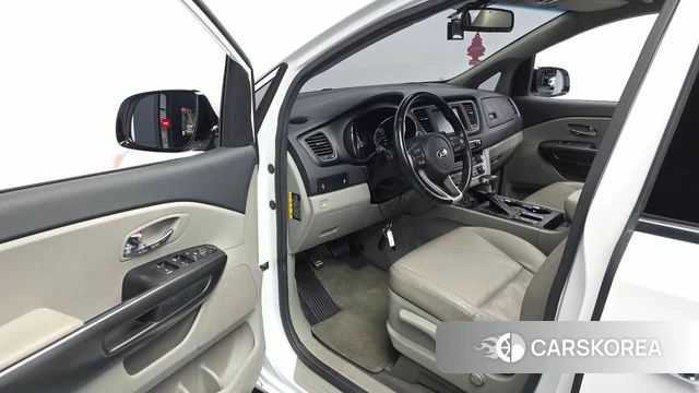 Kia The New Carnival id 4203806 из Кореи 30