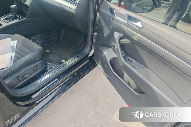 Volkswagen Magotan id 4218670 из Китая 17