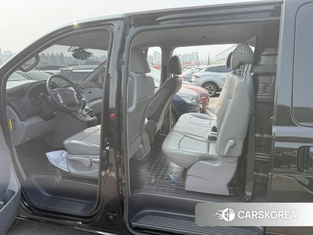 Hyundai The New Grand Starex id 3853598 из Кореи 20