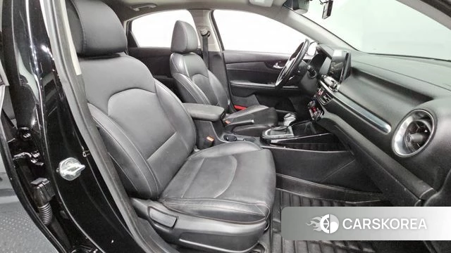 Kia Come New K3 id 4667630 из Кореи 34
