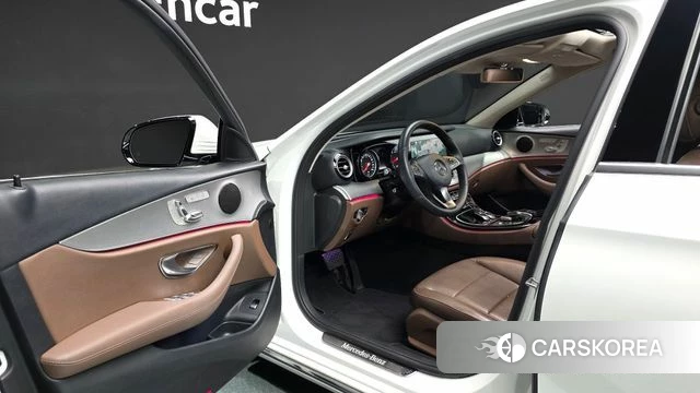 Mercedes-Benz E-Class W213 id 4286292 из Кореи 30
