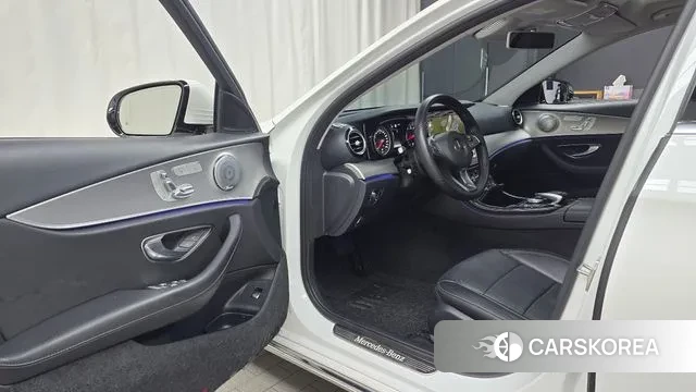 Mercedes-Benz E-Class W213 id 3667069 из Кореи 20