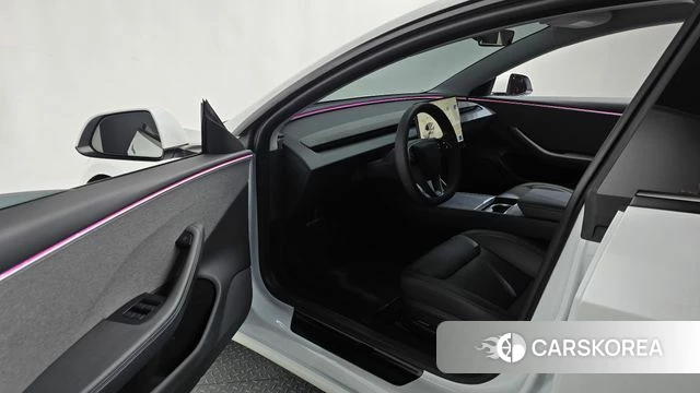 Tesla Model 3 id 4607845 из Кореи 33