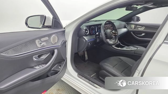 Mercedes-Benz E-Class W213 id 4670966 из Кореи 34