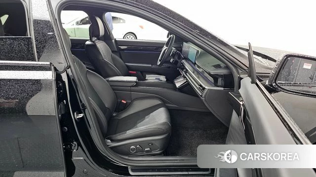 Hyundai Grandeur (GN7) id 3909839 из Кореи 20