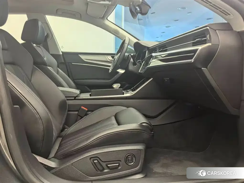 Audi A7 id 4664462 из Китая 15