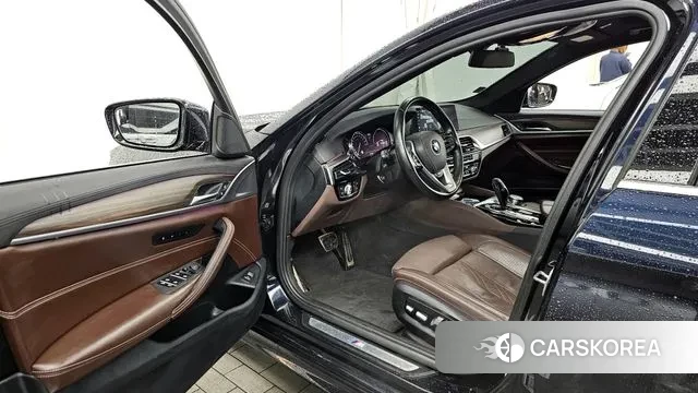 BMW 5 Series (G30) id 3510240 из Кореи 20