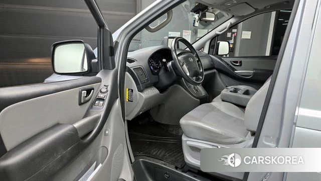 Hyundai The New Grand Starex id 4285601 из Кореи 31