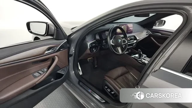 BMW 5 Series (G30) id 3557038 из Кореи 20