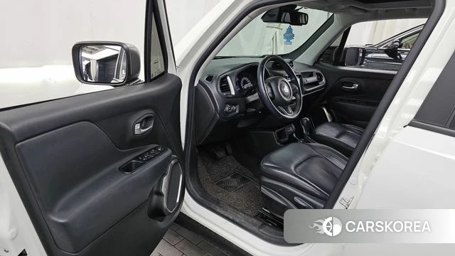 Jeep Renegade id 3899258 из Кореи 20