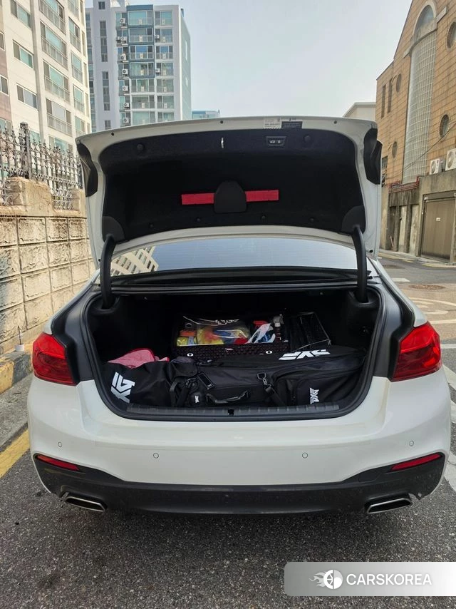 BMW 5 Series (G30) id 3899436 из Кореи 15